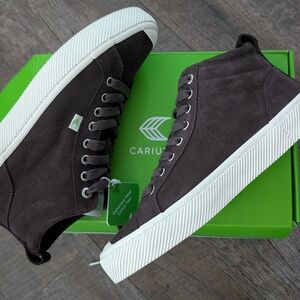 Cariuma Men's Gray High-Top Sneakers